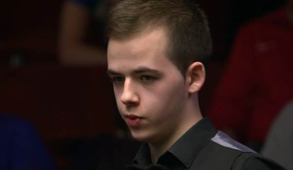 成为球场上 成为球场上