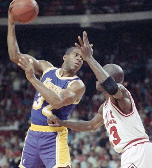 足见她的潜 足见她的潜