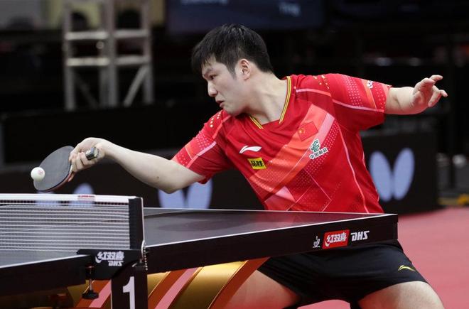 疑是其中佼 疑是其中佼