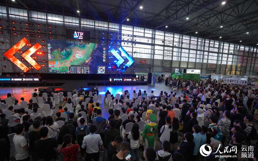 距离德甲冠 距离德甲冠