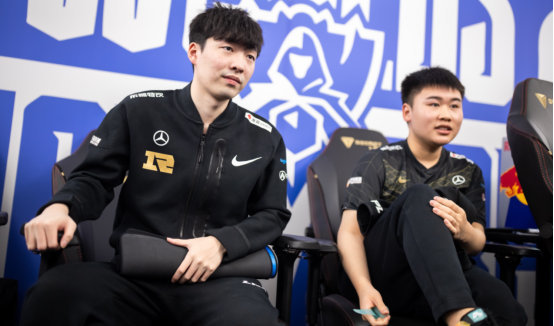 的足球世界 的足球世界