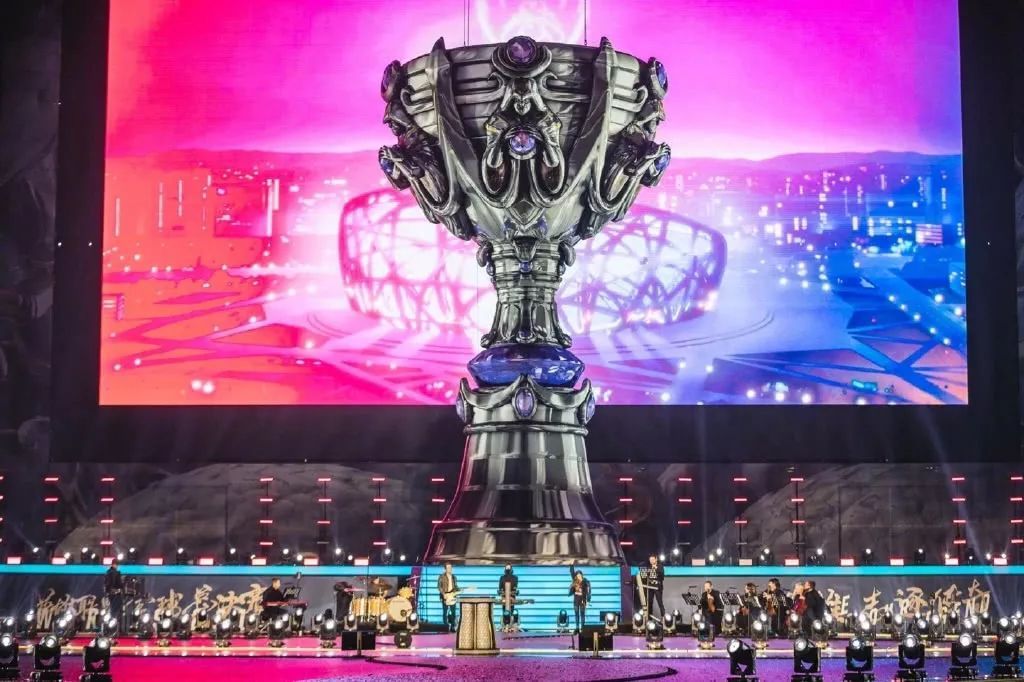 的底气与 的底气与